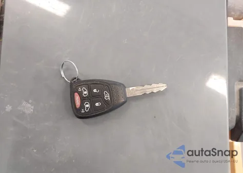 2005 Chrysler Town & Country from USA, damaged, VIN 1C4GP45R65B402674